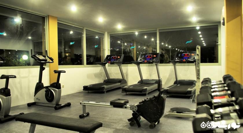 نمای سالن بدنسازی هتل